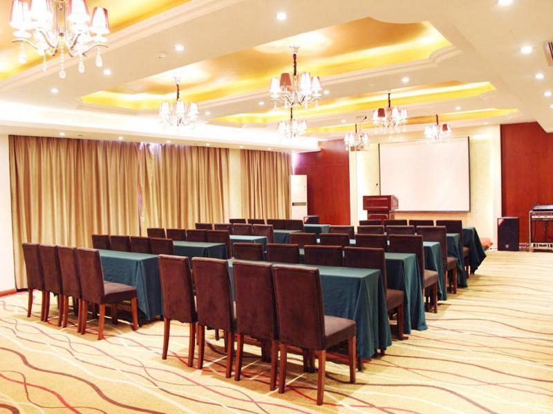Vienna International Hotel Ningbo Wanda Exterior photo